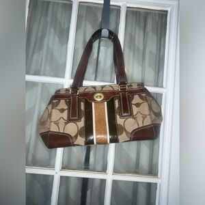 Neutral Coach Bag 🥥🤎🤍